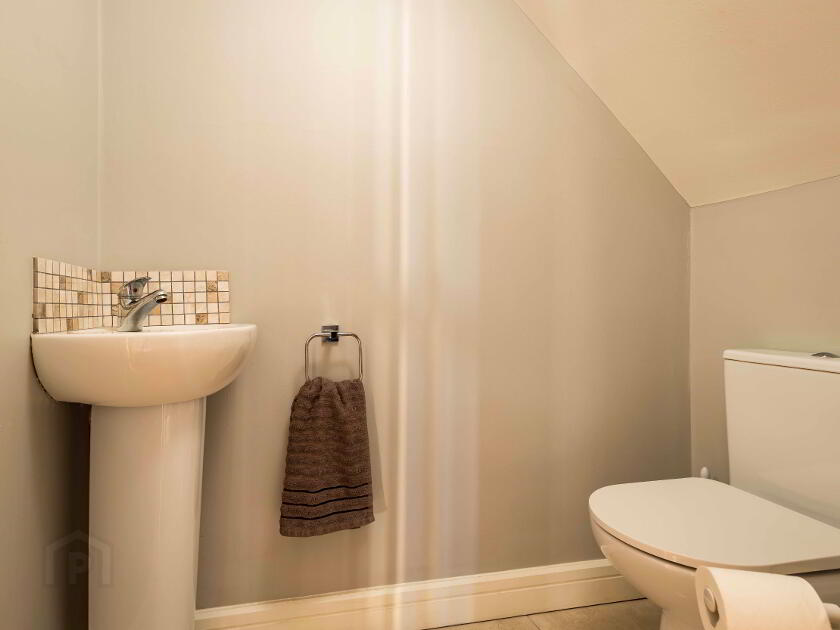 Photo 11 of 32 Bishops Green, Banbridge