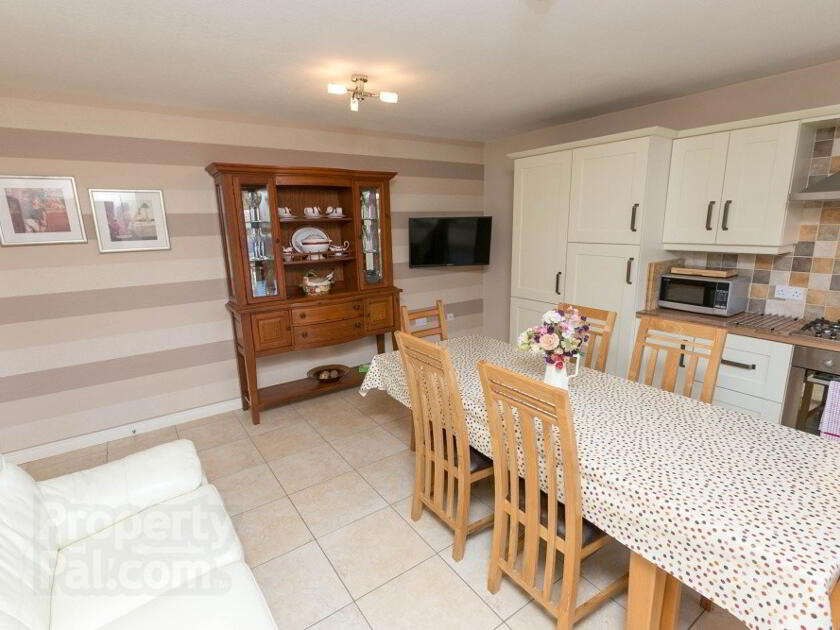 Photo 6 of 1 Mossvale Court, Dromore