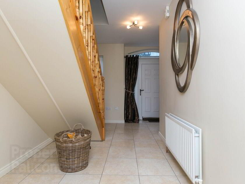 Photo 3 of 1 Mossvale Court, Dromore