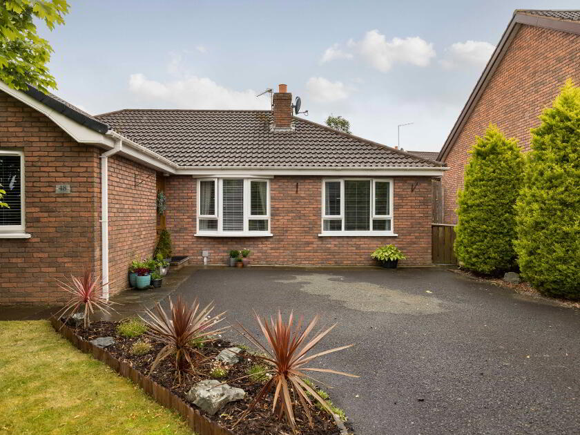 Photo 2 of 48 Thorn Heights, Old Newry Road, Banbridge
