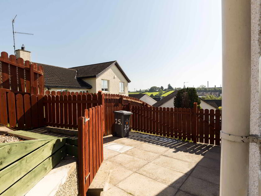 Photo 34 of 25 Brackenridge, Hillsborough Road, Dromore