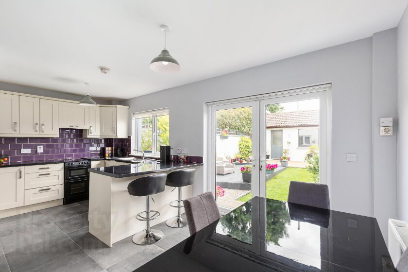 Photo 3 of 31 Carrig Court, Rathnew