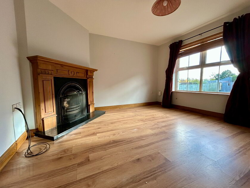 Photo 2 of 10 Tullyreagh Road, Tempo