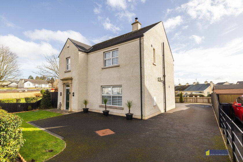 Photo 3 of 11 Dromore Road, Irvinestown