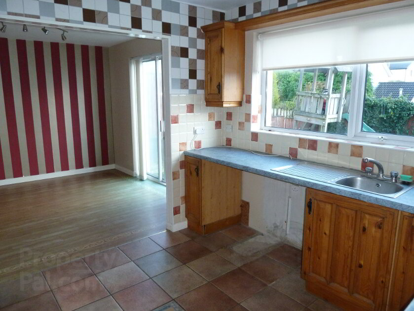 Photo 3 of 21 College Park Lane, Enniskillen