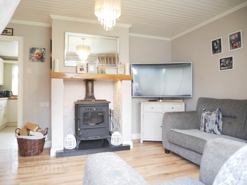 Photo 4 of 5 Manor View, Tempo