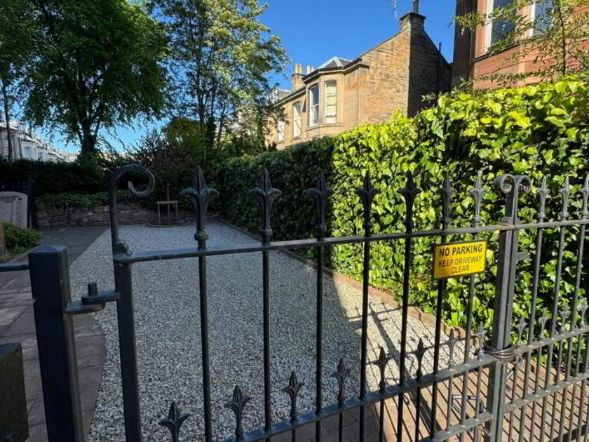 Photo 1 of 61 Montpelier Park, Bruntsfield, Edinburgh