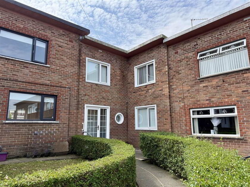 Photo 1 of 12 Lissan Close, Cregagh, Belfast