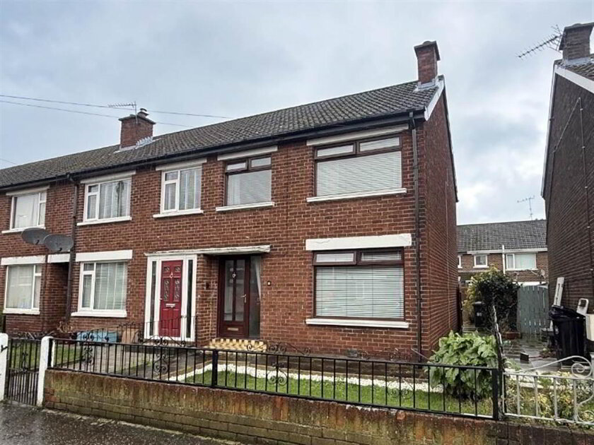 Photo 1 of 32 Victoria Drive, Sydenham, Belfast
