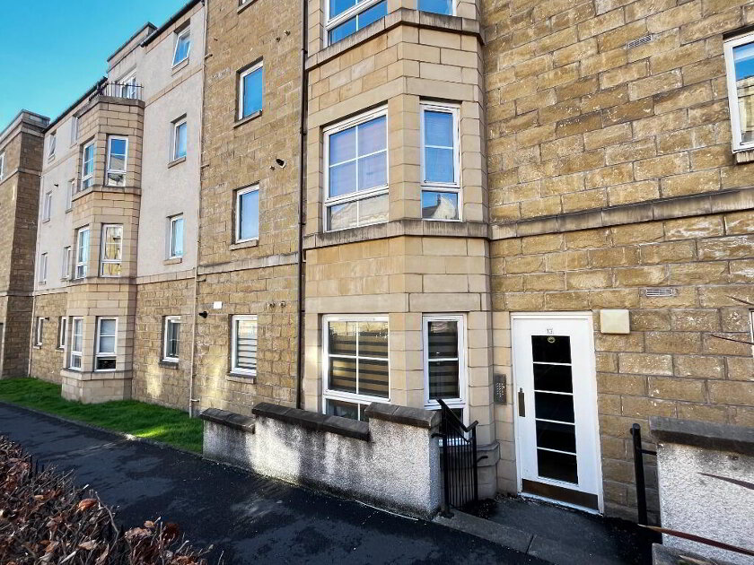 Photo 1 of 13 Dicksonfield, Edinburgh