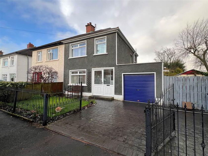 Photo 1 of 32 Glensharragh Avenue, Cregagh, Belfast