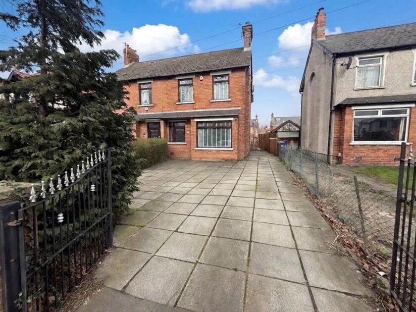 Photo 1 of 286 Castlereagh Road, Belfast