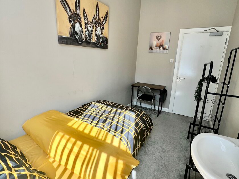 Photo 1 of University Street, Room 2, All Bills Included, Belfast