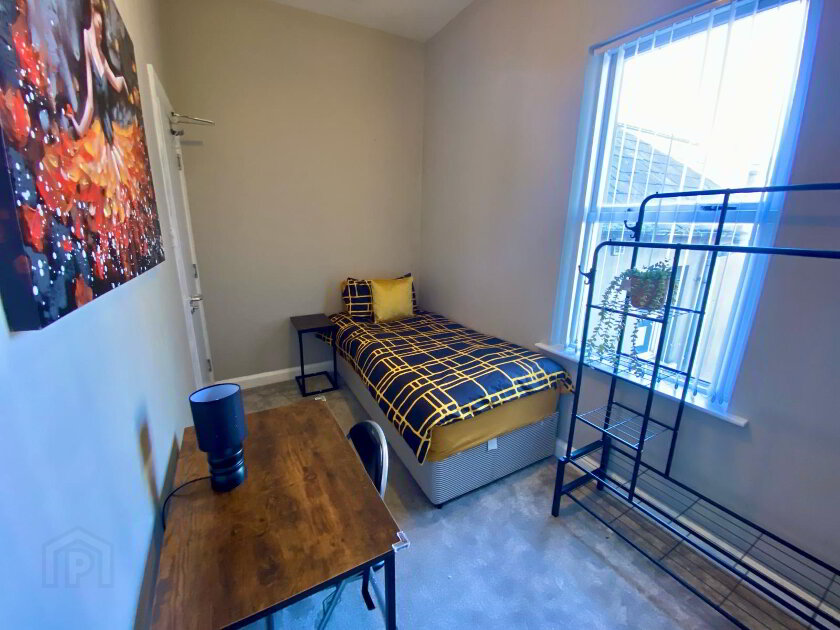 Photo 1 of University Street, Room 2, All Bills Included, Belfast