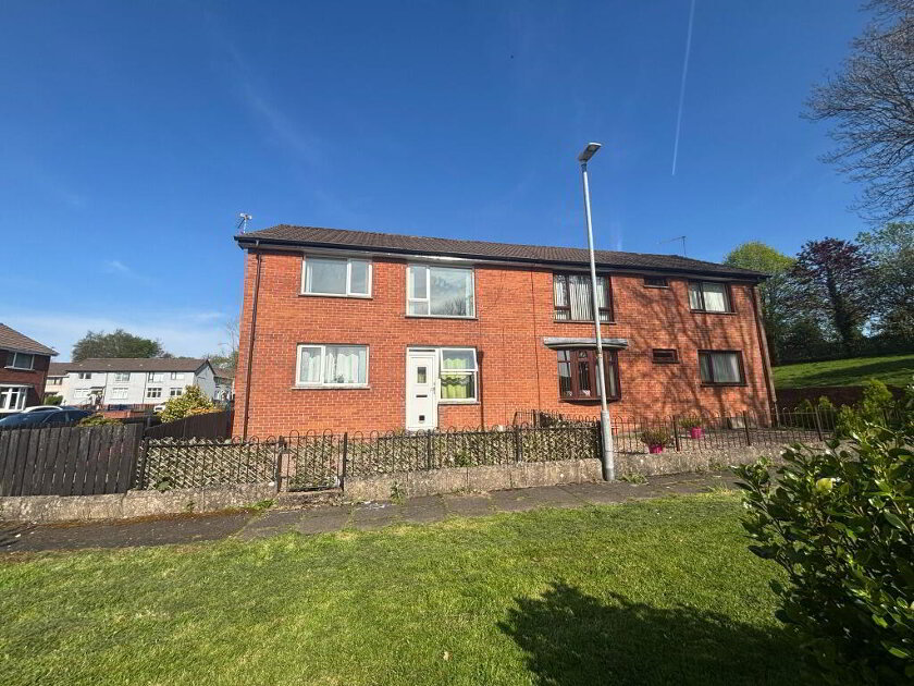 Photo 1 of 31d Iniscarn Park, Lisburn