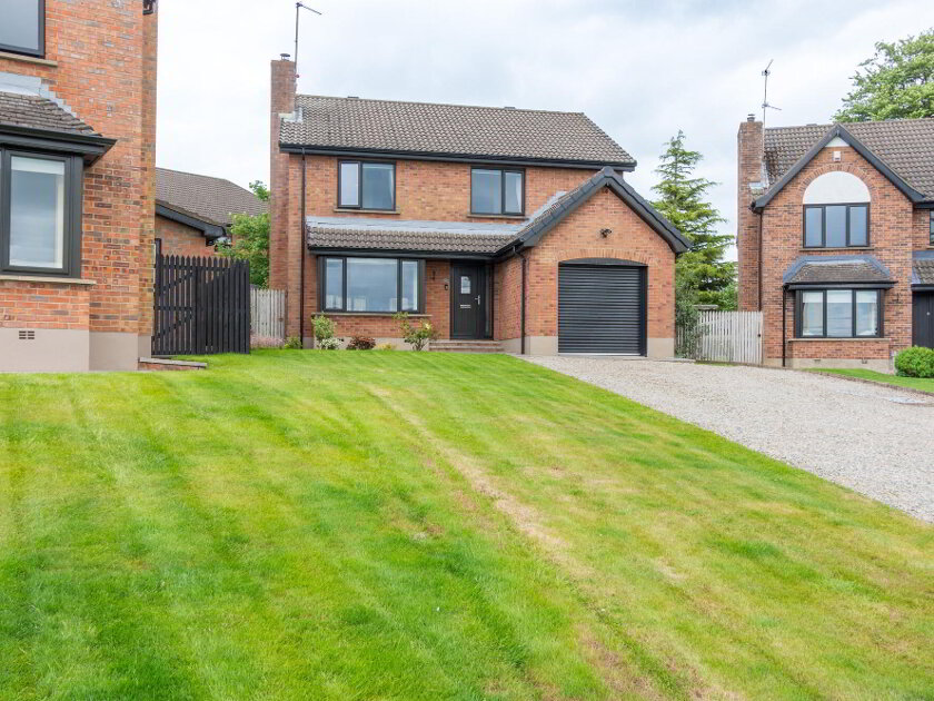 Photo 1 of 6 Waringfield Crescent, Moira