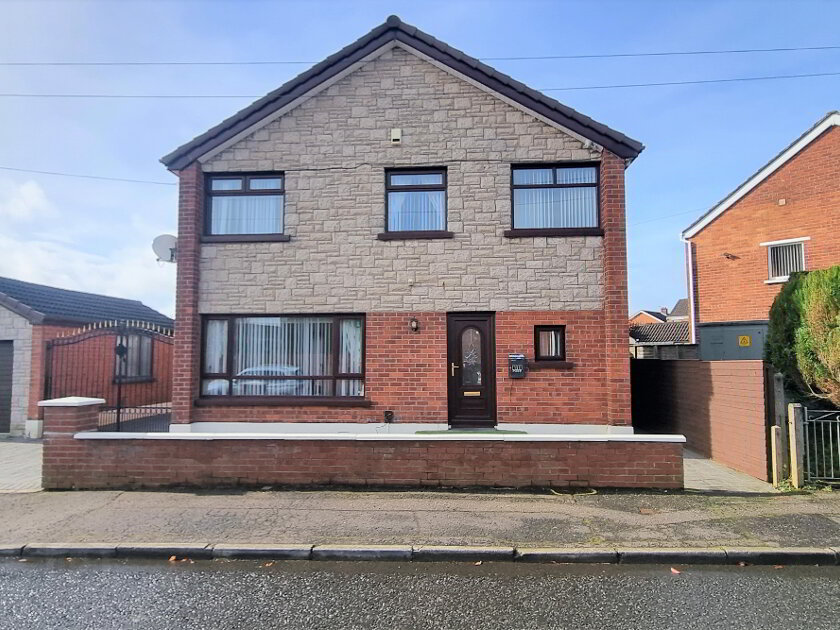 Photo 1 of 31 Sandyknowes Park, Newtownabbey