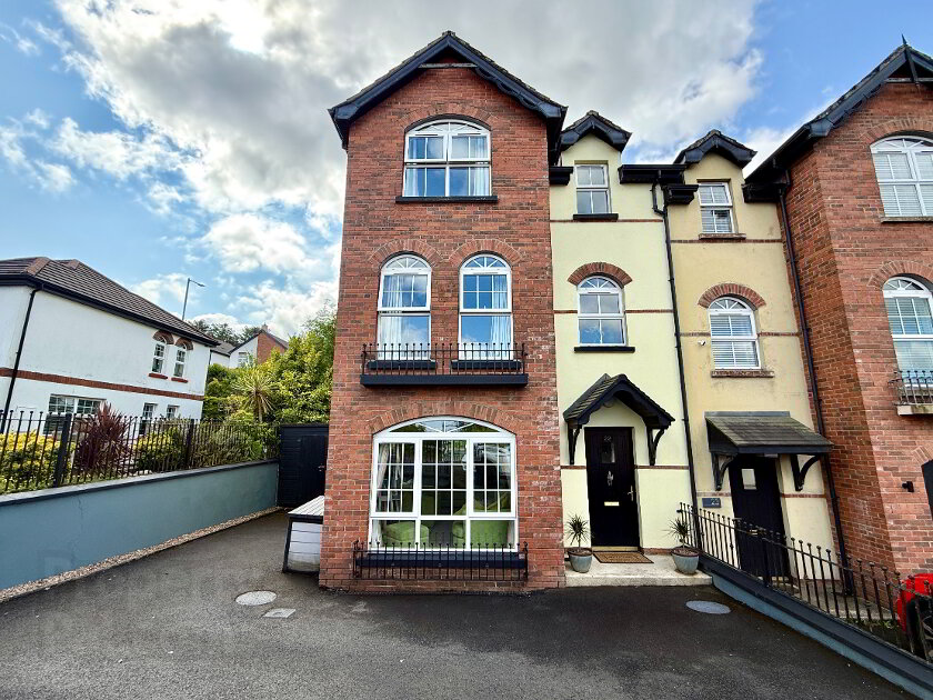 Photo 1 of 22 Foxhill, Derry