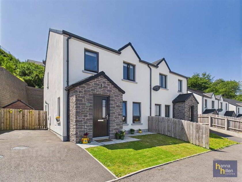 Photo 1 of 17 Dargan Close, Newry