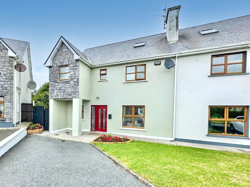 Photo 1 of 11 Radharc Na Sleibhte, Churchtown