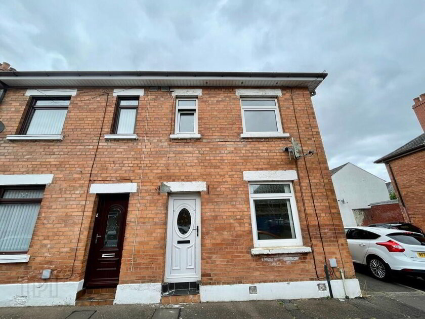 Photo 1 of 11 Upper Riga Street, Belfast