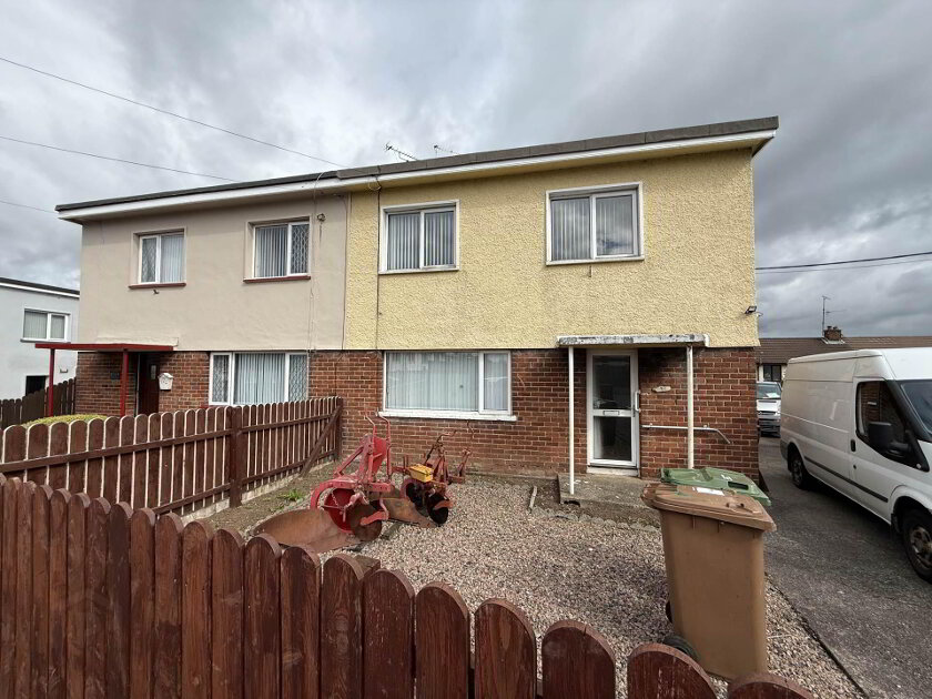 Photo 1 of 30 Alexander Avenue, Armagh