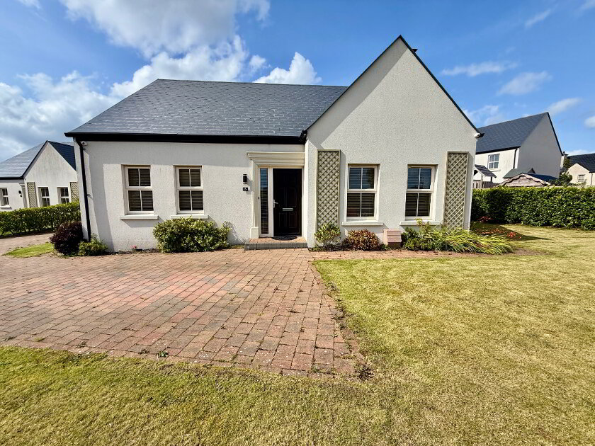Photo 1 of 6 Oak Country Green, Waterside, Derry