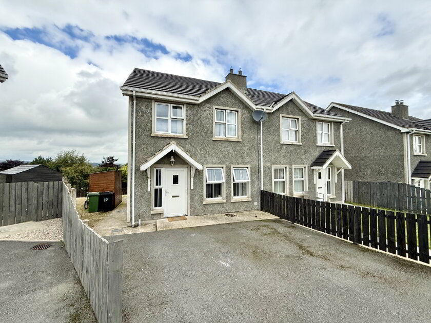 Photo 1 of 12 Neills Avenue, Loughgilly