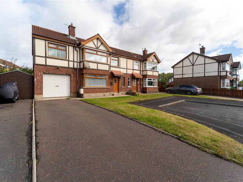 Photo 1 of 13 Woodford Grange, Bangor