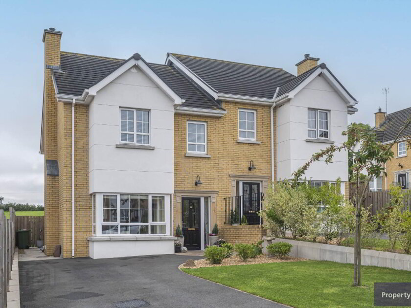 Photo 1 of 25 Maynooth, Richhill