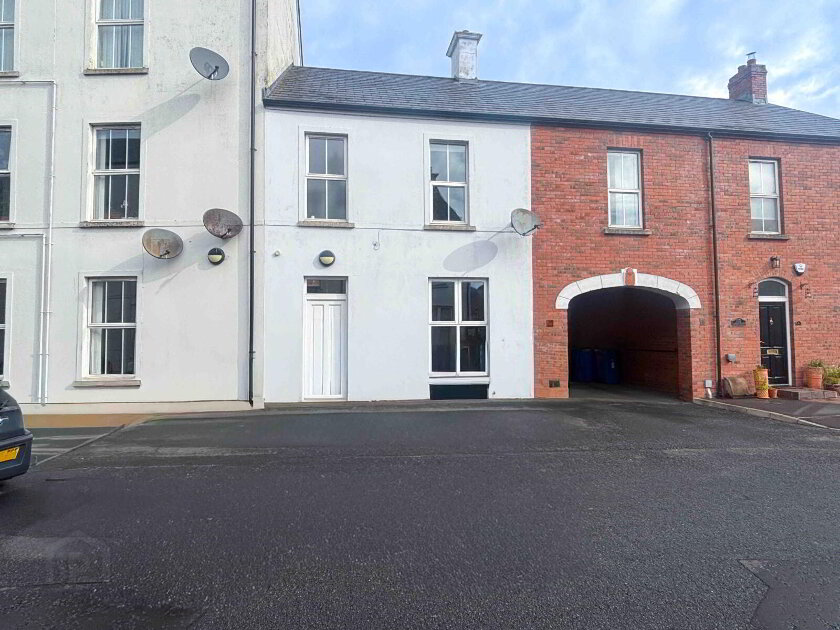 7 Sixmile Water Drive, Antrim BT41 4FG