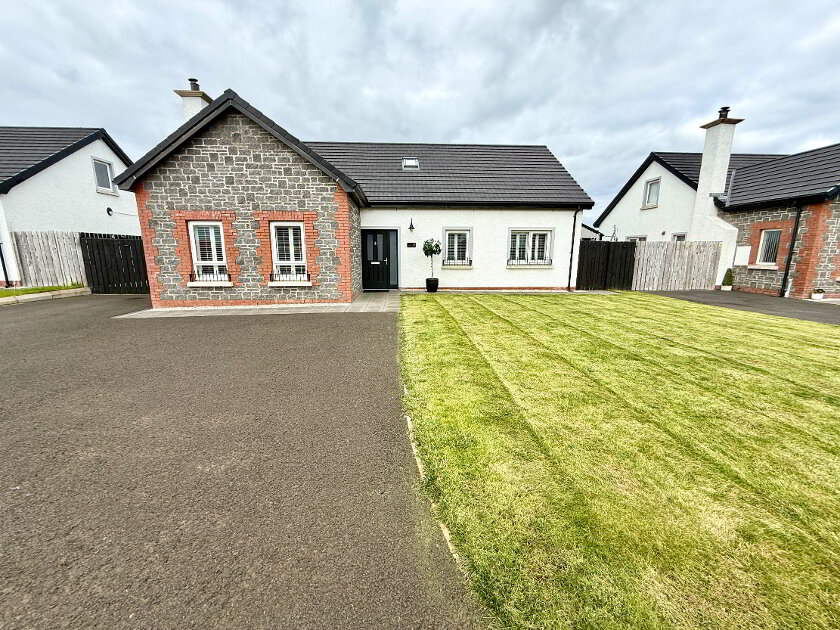 Photo 1 of 18 Gortnessy Meadows, Waterside, Derry