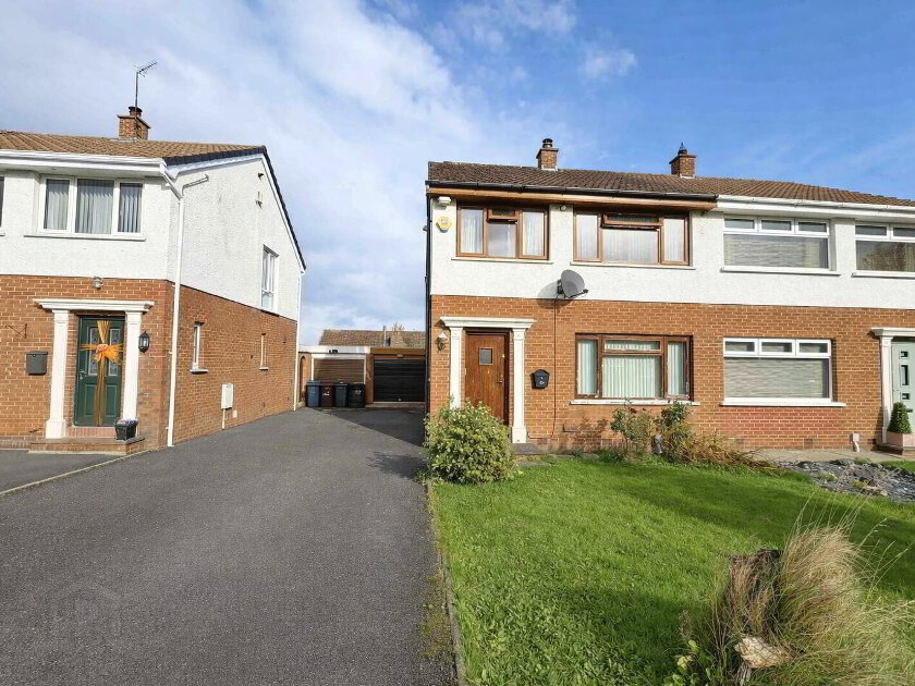 Photo 1 of 12 Oakfield, Antrim