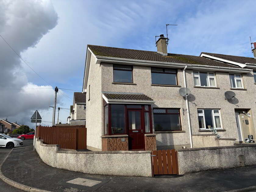 Photo 1 of 33 Churchill Place, Waringstown