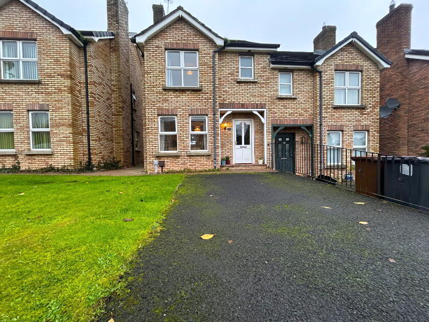 47 Rossdale, Ballymena,BT42 2SA