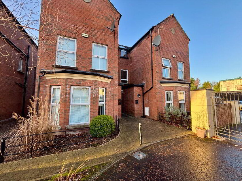 Photo 1 of 18 Richmond Park, Belfast