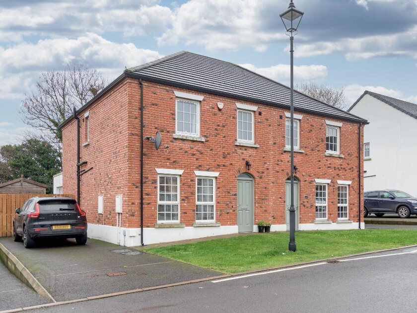 Photo 1 of 23 Harlow Green, Moira