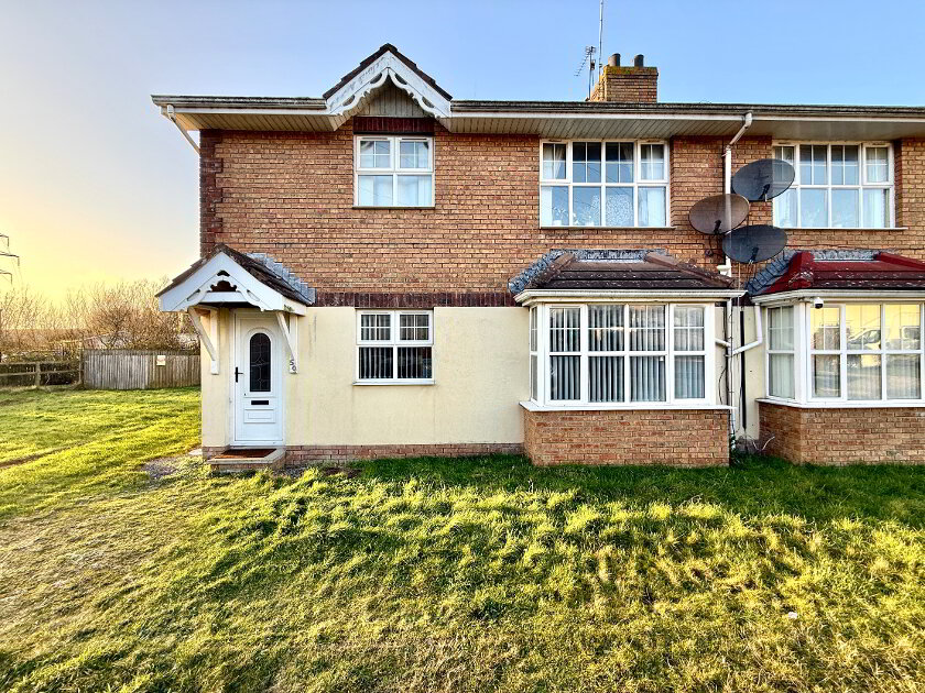 Photo 1 of 49 Lisneal, Waterside, L'Derry