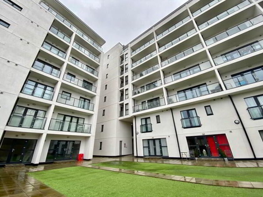 Photo 1 of 5, 25 Sandford Building, Bridge End, Belfast