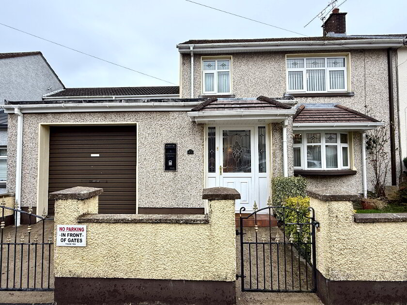 Photo 1 of 27 Northland Drive, Derry