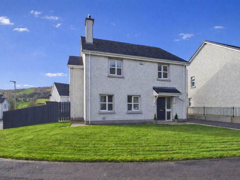 Photo 1 of 12 Carrickbracken Close, Camlough, Newry