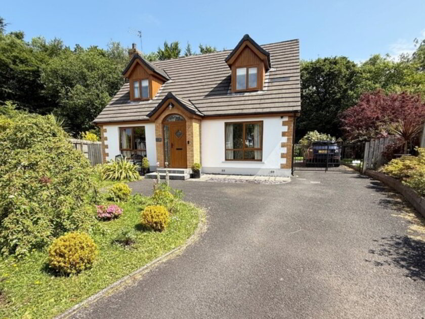 Photo 1 of 35 Somerset Crescent, Coleraine
