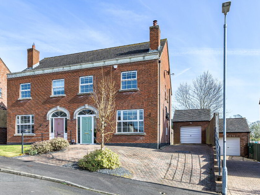 Photo 1 of 29 Glebe Gardens, Moira