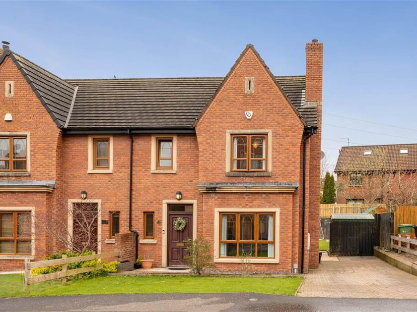 Photo 1 of 19 Brooke Hall Avenue, Cairnshill, Belfast