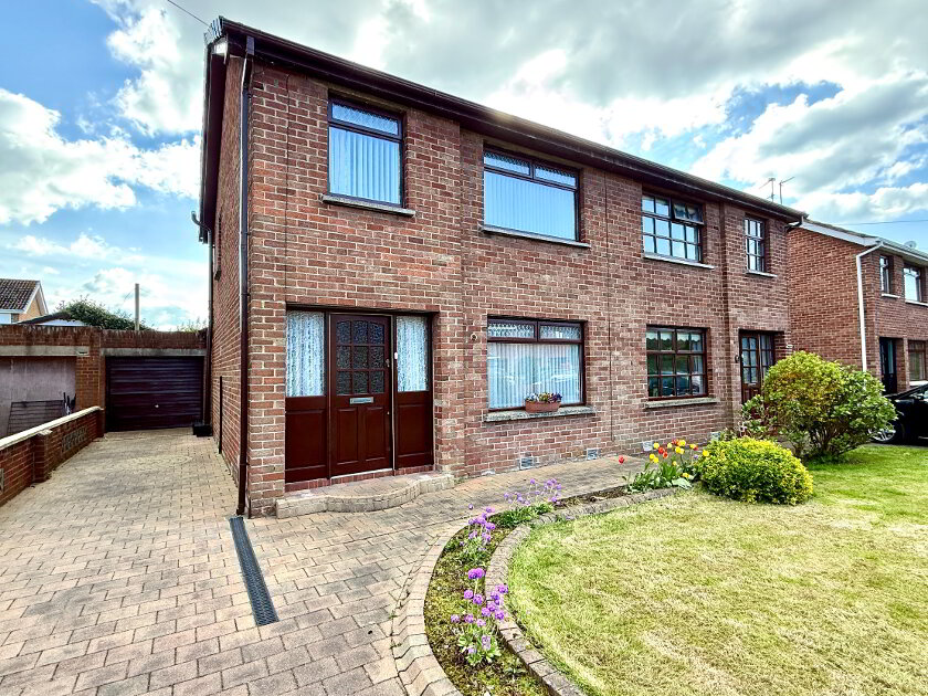 Photo 1 of 15 St John Park, Buncrana Road, Derry