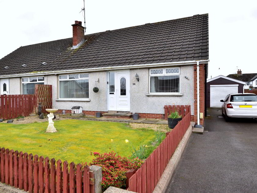 Photo 1 of 24 Beechwood Gardens, Moira