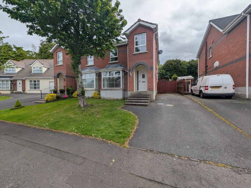 Photo 1 of 10 Greenvale Grove, Antrim