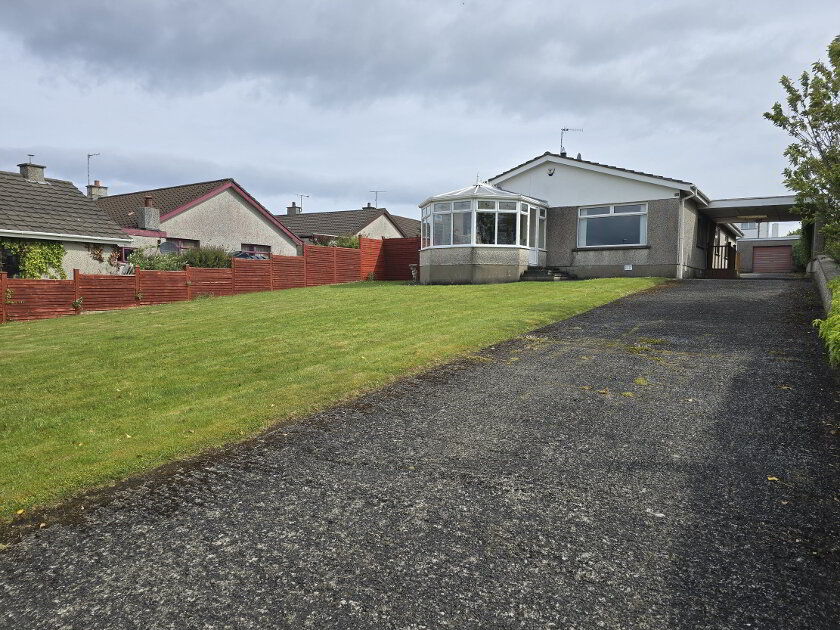 Photo 1 of 4 Meadow Park, Portballintrae, Bushmills