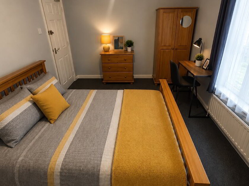 Photo 1 of Donegall Avenue, Room 3, All Bills Included., Belfast