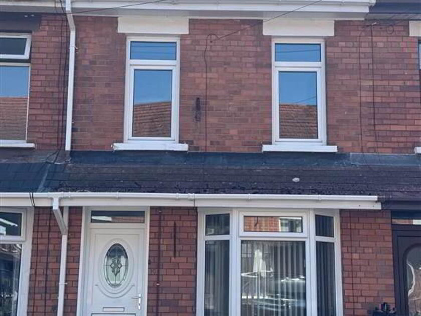 Photo 1 of 19 Oakmount Drive, Belfast